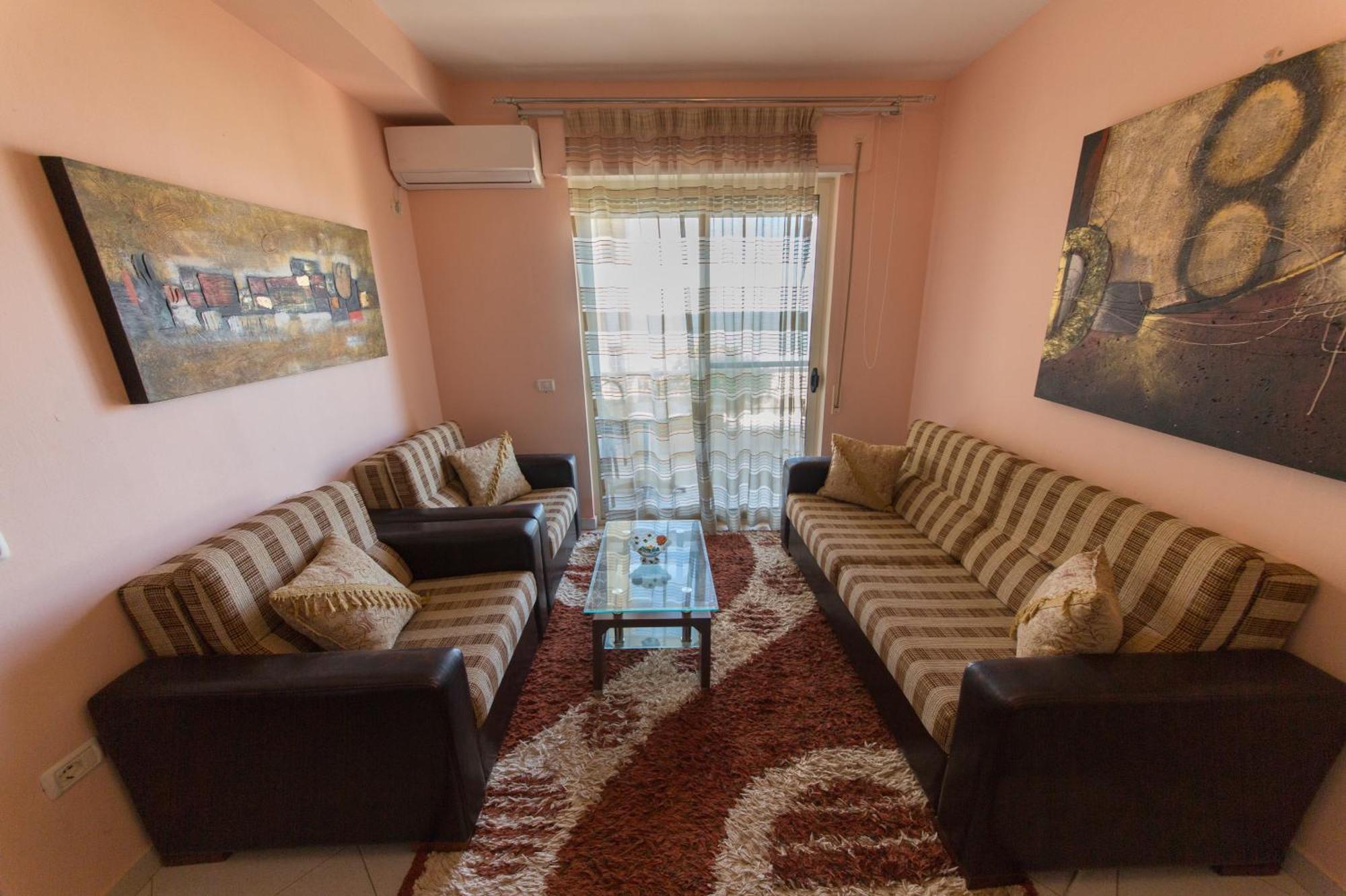 Apartments Qerret Голем Экстерьер фото