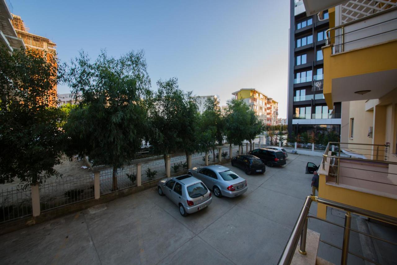 Apartments Qerret Голем Экстерьер фото