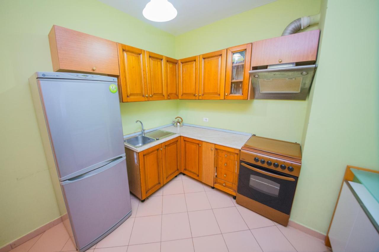 Apartments Qerret Голем Экстерьер фото
